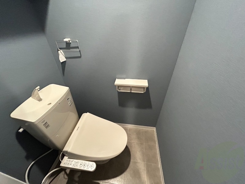 トイレ　シャワートイレになっているので快適です！