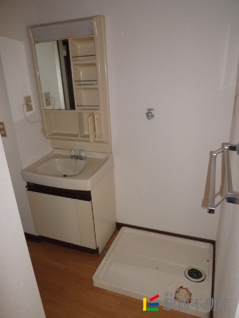 洗面設備　洗面室