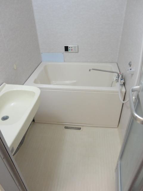 バス・シャワールーム　★追焚給湯バス★