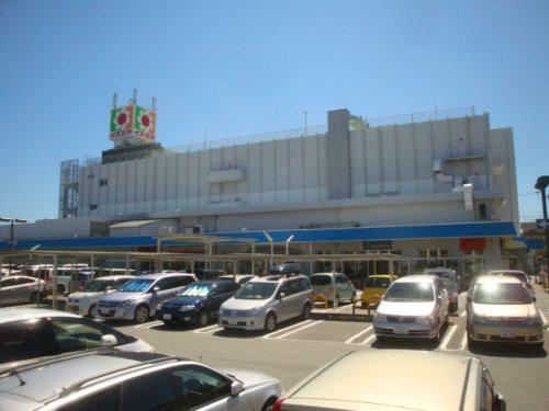 スーパー　（株）イズミヤ 小林店（スーパー）まで605m