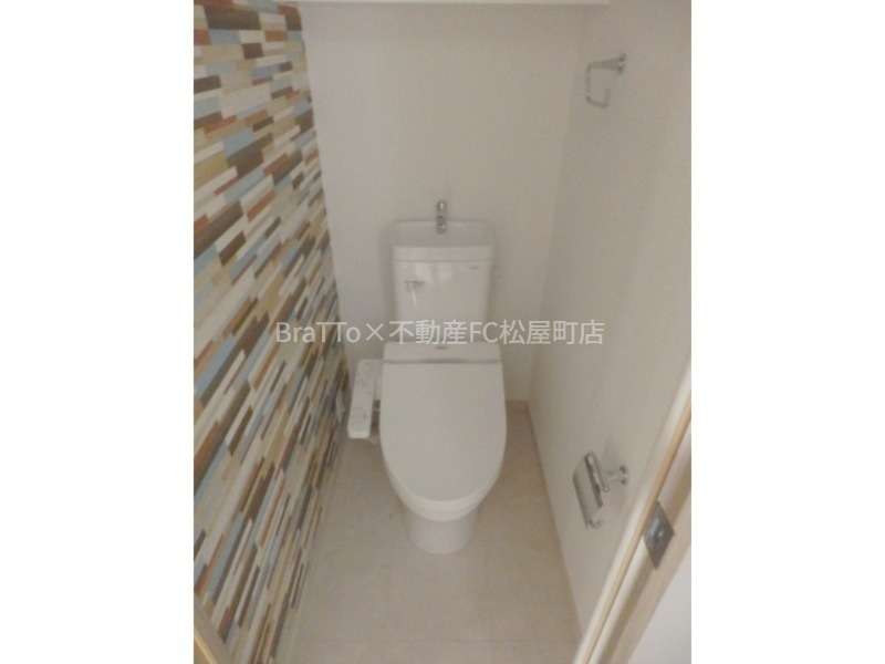 トイレ　トイレ（ウォシュレット付）