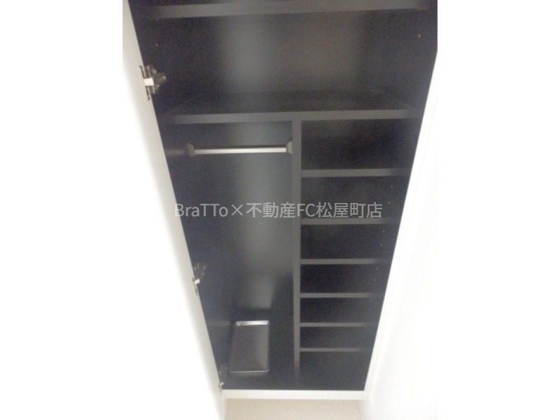 玄関　収納（シューズボックス）