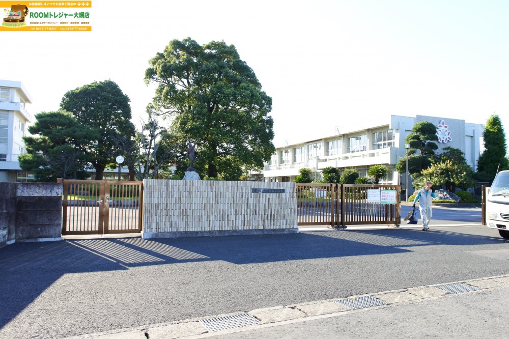 高校・高専　千葉県立茂原高等学校（高校・高専）まで553m