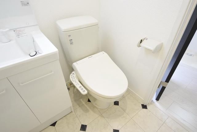 トイレ　トイレ