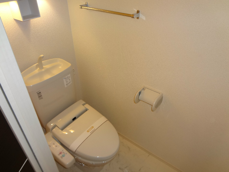 トイレ　他の号室の参考画像です。