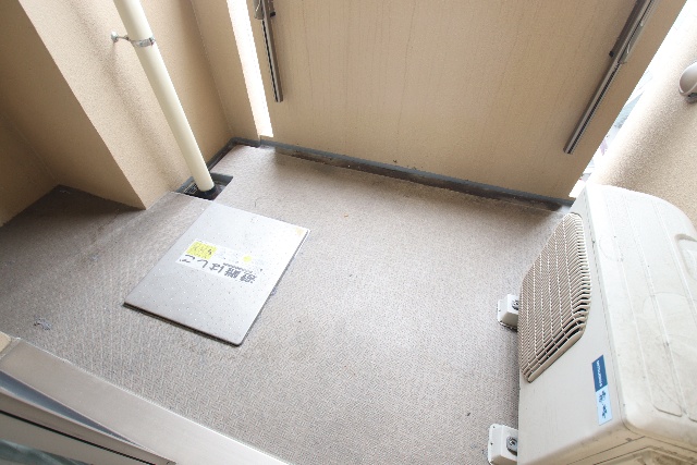 バルコニー　※別室の参考写真の為、現況優先です。