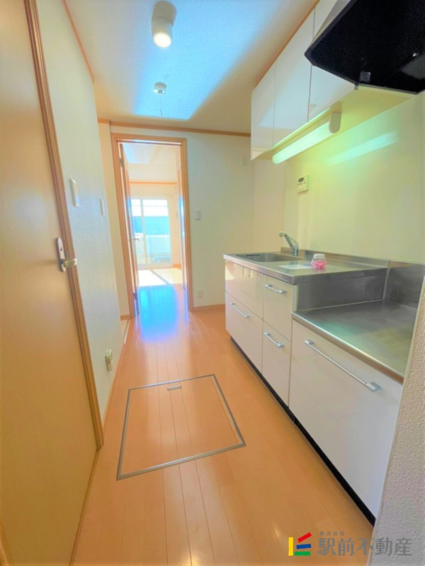 キッチン　床下収納あります♪