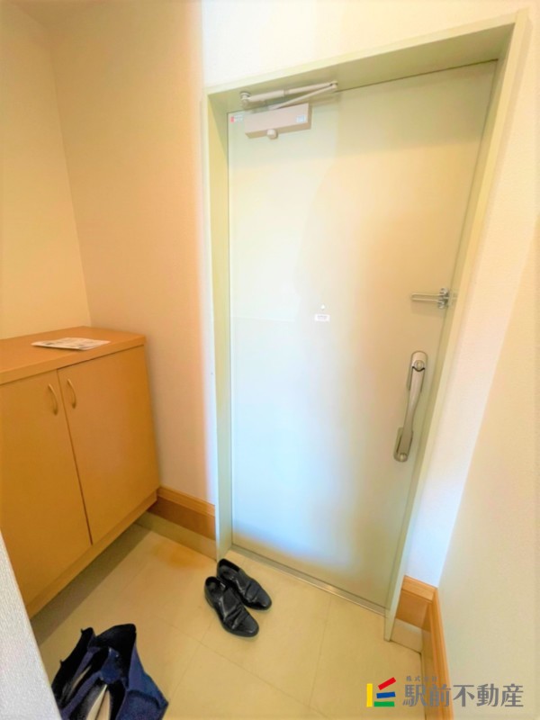 玄関　シューズボックス付♪