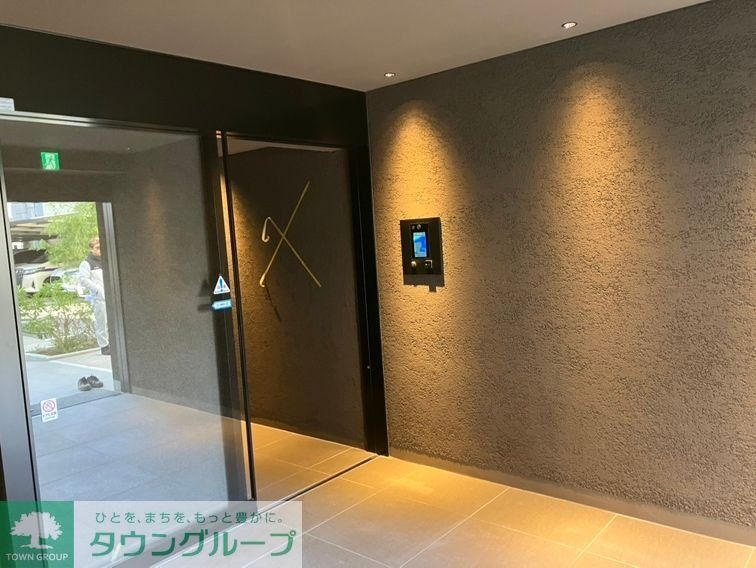 エントランス　エントランス