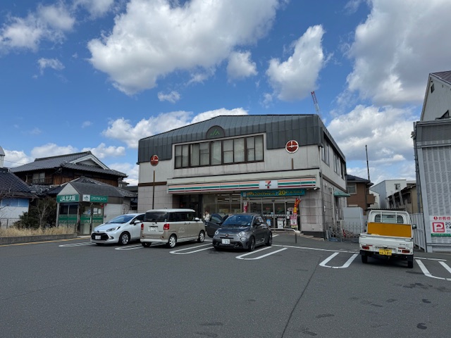 コンビニ　セブンイレブン　摂津千里丘東１丁目店（コンビニ）まで646m