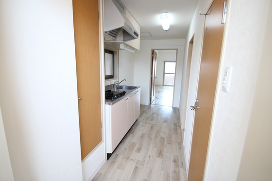 玄関　※別部屋の写真です