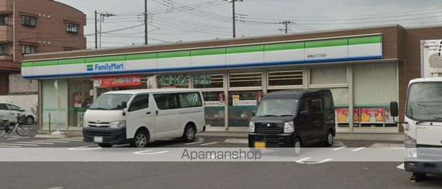 コンビニ　ファミリーマート（コンビニ）まで1430m