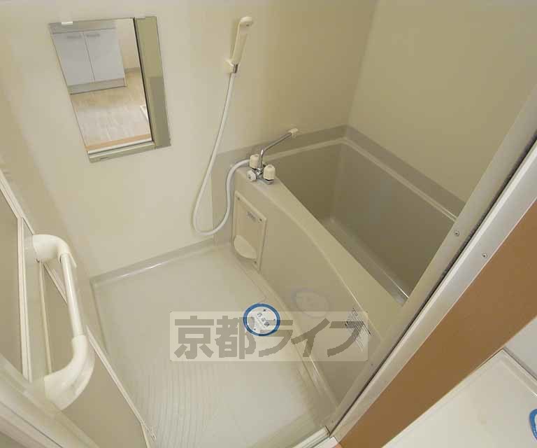 バス・シャワールーム　きれいなバスです