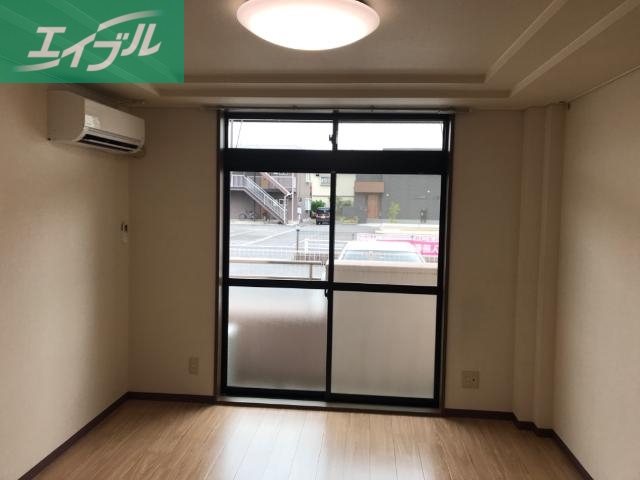 居室・リビング　洋室