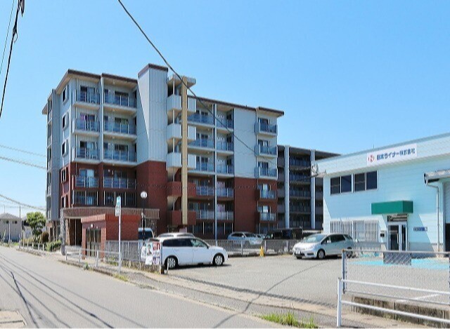 建物外観　オシャレなデザインの都市ガス物件です