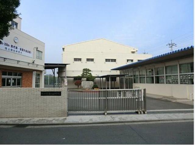 中学校　横浜市立泉が丘中学校（中学校）まで175m