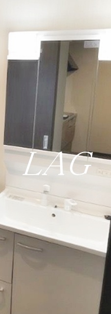 洗面設備　独立洗面台です。