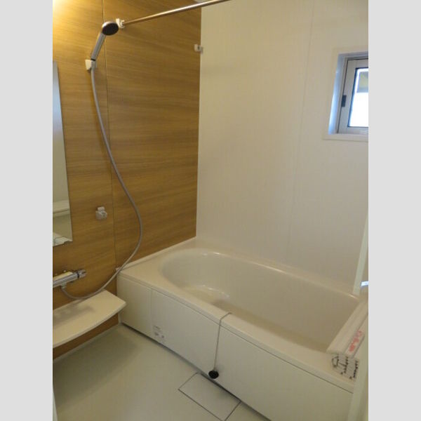バス・シャワールーム　ゆったり過ごせるお風呂です