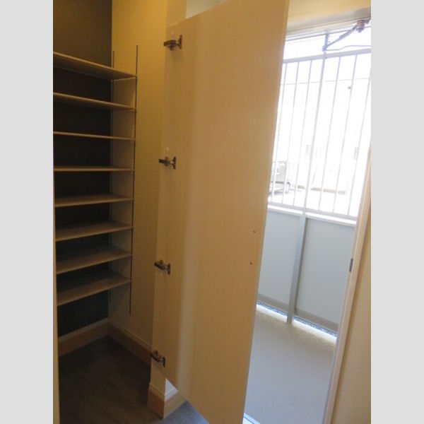 玄関　明るい玄関です