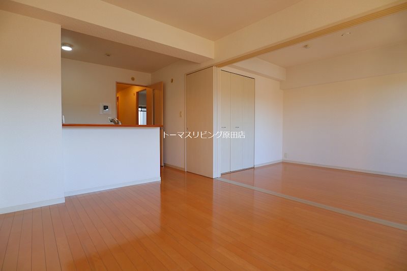 居室・リビング　602号室写真