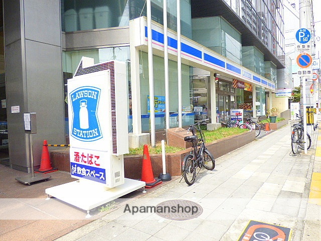 コンビニ　ローソン（コンビニ）まで411m