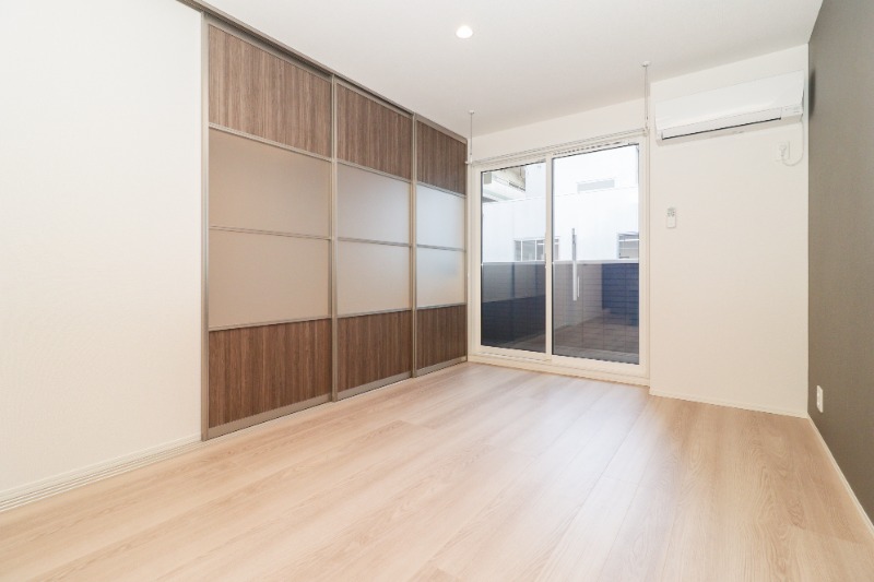 居室・リビング　図面と現状に相違がある場合には現状を優先