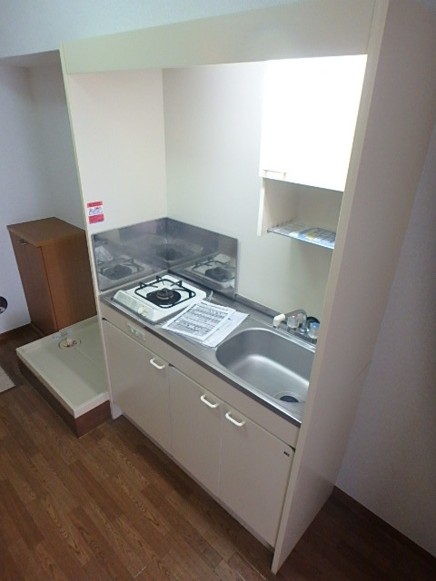 キッチン　調理スペースが嬉しいポイント。