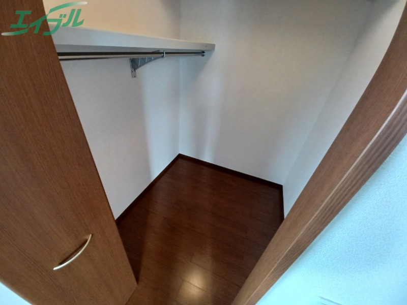 収納　同物件別室反転写真