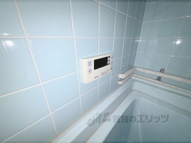 その他設備　給湯器リモコン