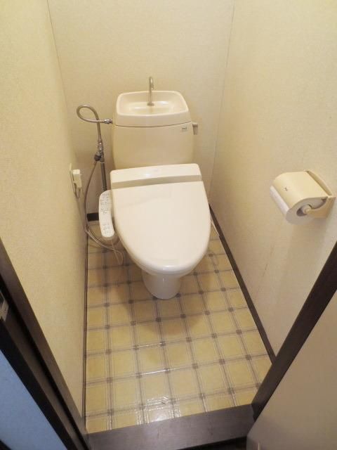 トイレ　★ウォシュレット付のトイレです★