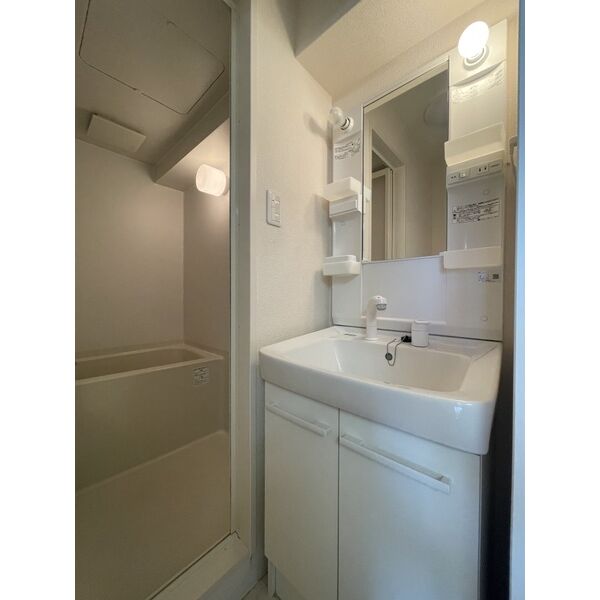 洗面設備　※同施工会社のイメージ写真※