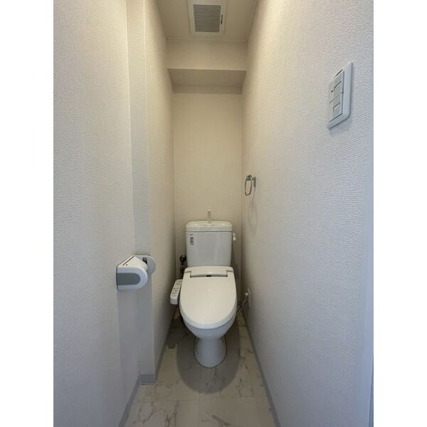 トイレ　※同施工会社のイメージ写真※