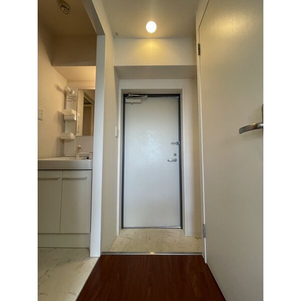 玄関　※同施工会社のイメージ写真※