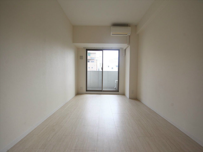 その他部屋・スペース　洋室8帖　エアコン完備　南面バルコニー
