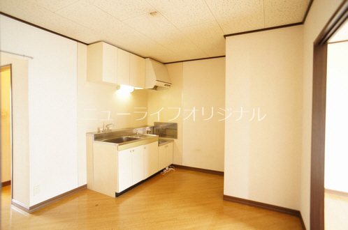 その他　5.8帖のDK☆食器棚やダイニングテーブルなど置くゆとりがあ