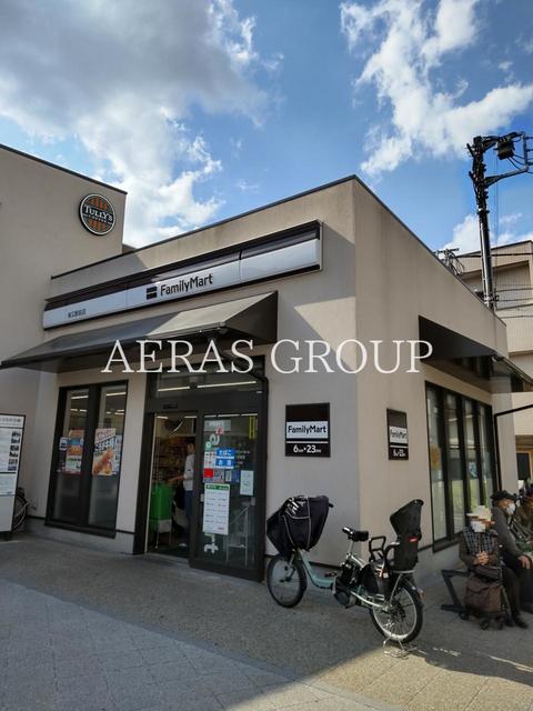 コンビニ　ファミリーマート 柴又駅前店（コンビニ）まで405m