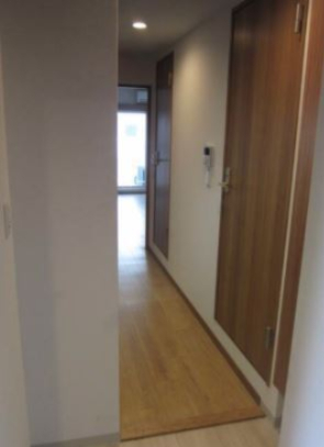 玄関　※別号室参考写真