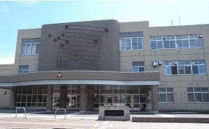 中学校　山鼻中学校（中学校）まで450m