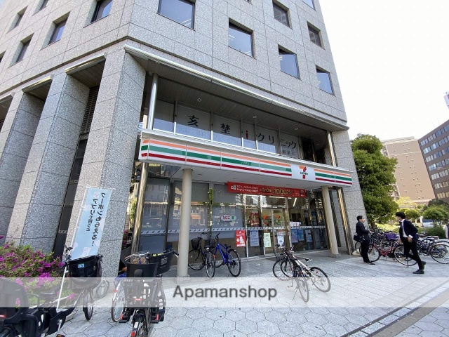 コンビニ　セブンイレブン（コンビニ）まで515m