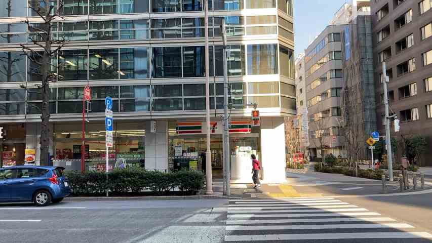 コンビニ　セブン－イレブン日本橋堀留町２丁目店（コンビニ）まで283m