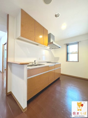 キッチン　「ただの部屋探しじゃない。“あなたの暮らし”探しです。」