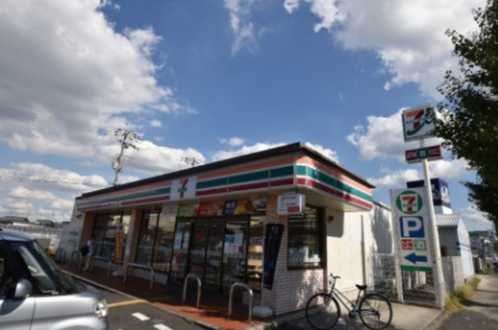 コンビニ　セブンイレブン 和泉桑原町店（コンビニ）まで947m