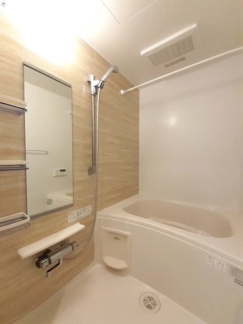 バス・シャワールーム　バス