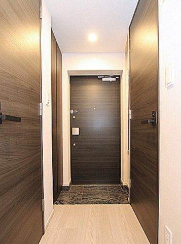 玄関　別部屋参考写真です