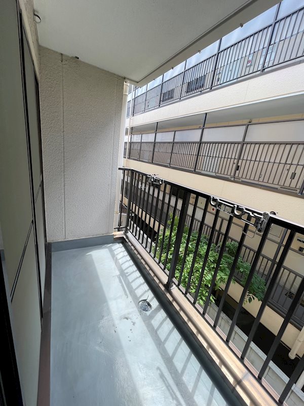 バルコニー　※別号室の写真です。（実際のお部屋とは異なります）