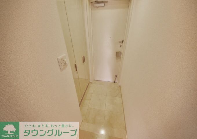 玄関　※同建物参考写真