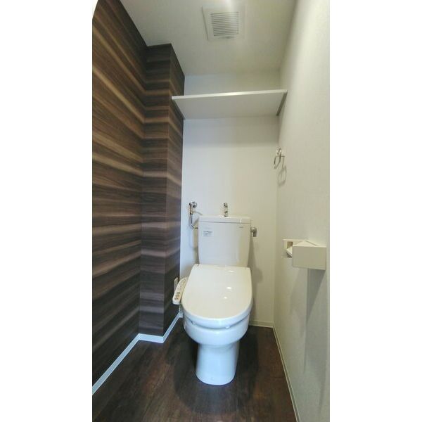 トイレ　ウォシュレット設置済みです！