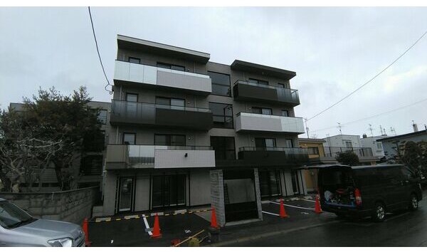 建物外観　☆地下鉄東西線南郷7丁目駅まで徒歩7分！