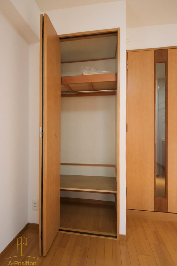 収納　プレサンス東本町