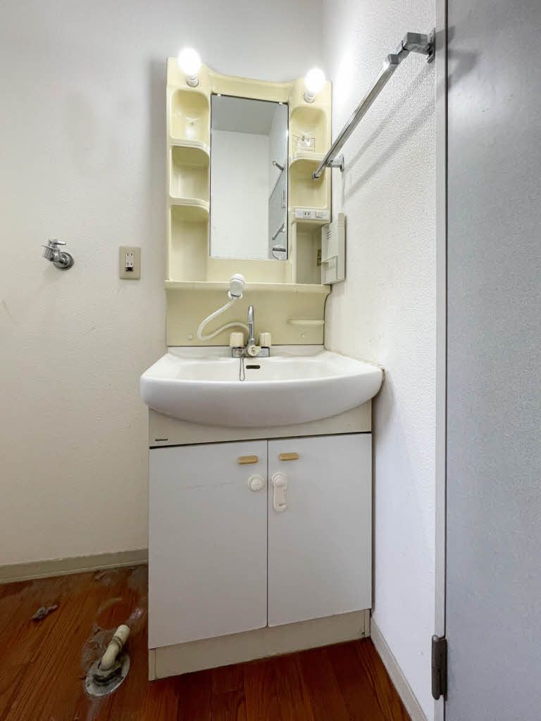 洗面設備　洗面台です。